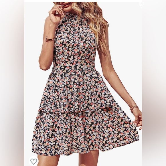 Pretty Garden Floral Sundress, NWT - Picture 3 of 11